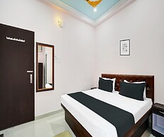 OYO 828246 Hotel Shahi Mahal