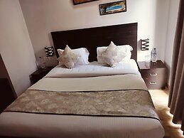 Pearl Suites at Omex Enternity