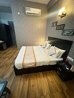 Pearl Suites at Omex Enternity
