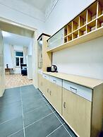 Stylish Contemporary Stay Stadthalle