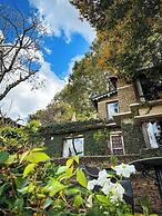 Avenida Snowcap Retreat