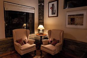 Avenida Snowcap Retreat