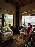 Avenida Snowcap Retreat
