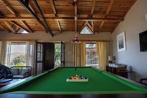 Avenida Snowcap Retreat