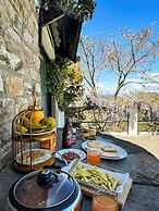 Avenida Snowcap Retreat