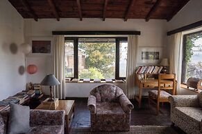Avenida Snowcap Retreat