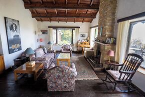 Avenida Snowcap Retreat