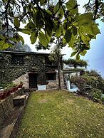 Avenida Snowcap Retreat