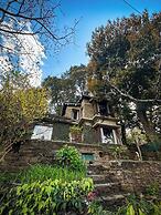 Avenida Snowcap Retreat