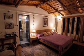 Avenida Snowcap Retreat
