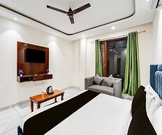 Hotel O Sector 18 Noida
