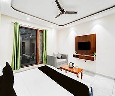 Hotel O Sector 18 Noida