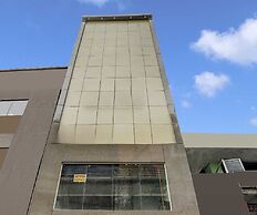 Hotel O Sector 18 Noida