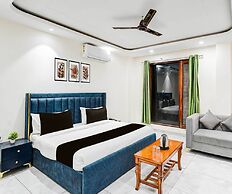 Hotel O Sector 18 Noida