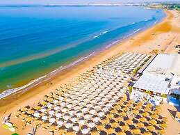 Aura Club Borgo Rio Favara