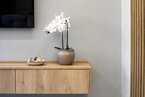 Clavé - Deluxe Studio in Athens