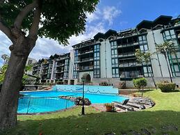 Luxury Oceanfront Apt Reid s Gardens