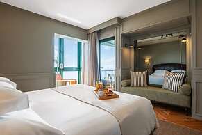 Luxury Oceanfront Apt Reid s Gardens