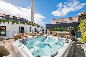 Jacuzzi Terrace Pool at Savoy Insular