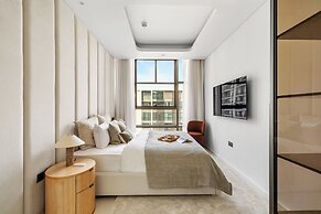Upscale 3BR Maid Near Dubai Mall