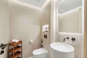 Upscale 3BR Maid Near Dubai Mall