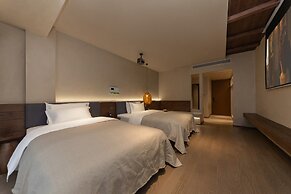 Shangri-La Homestay Designer B&B