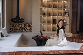 Shangri-La Homestay Designer B&B