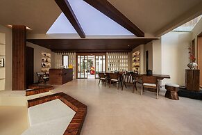 Shangri-La Homestay Designer B&B