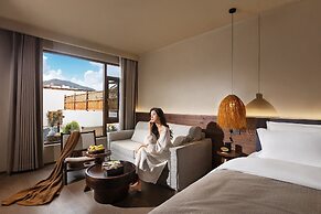 Shangri-La Homestay Designer B&B