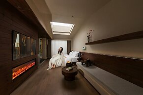 Shangri-La Homestay Designer B&B