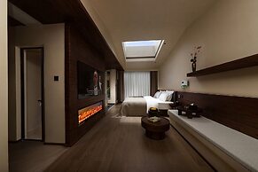 Shangri-La Homestay Designer B&B