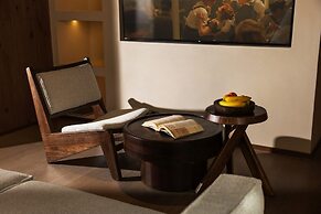 Shangri-La Homestay Designer B&B