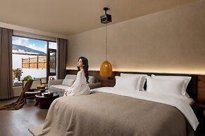 Shangri-La Homestay Designer B&B