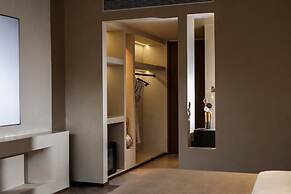 Shangri-La Homestay Designer B&B