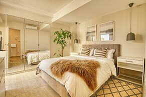 Modern & Spacious 3BD Apt With Terrace