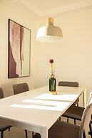 Modern & Spacious 3BD Apt With Terrace