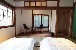 YADOYA GONDO aioi