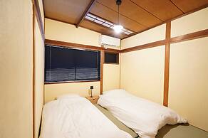 YADOYA GONDO aioi