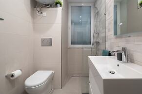Stylish Cosy 2BR APT near Tigne Point