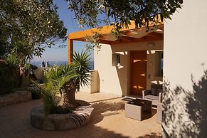 House of Harmony Suites