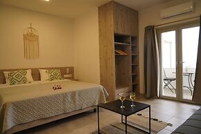 House of Harmony Suites