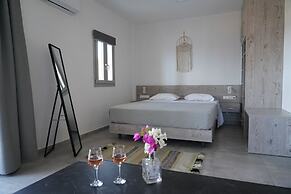 House of Harmony Suites