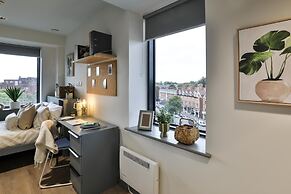 Student Only B16 Studios