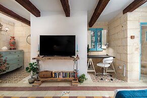 Traditional Townhouse - Rooftop Terrace