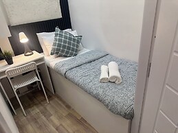 Familiar Partition Room In Tecom