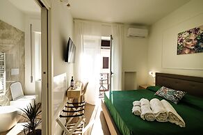 Marty Suites Luxury Rooms