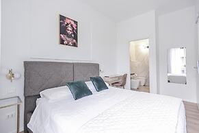 Marty Suites Luxury Rooms