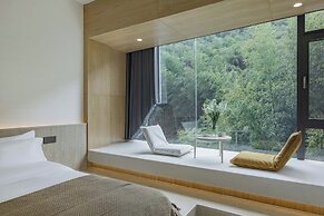 Qingcen Manor