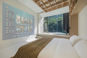 Qingcen Manor