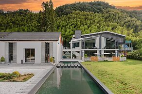 Qingcen Manor